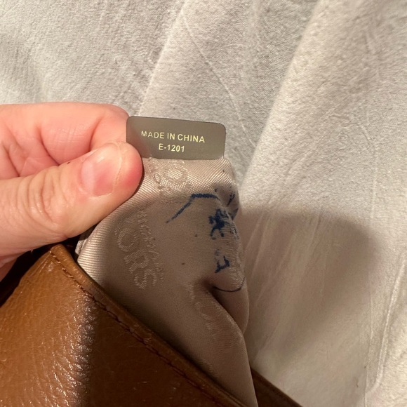 Michael Kors purse ๐ - Picture 5 of 8